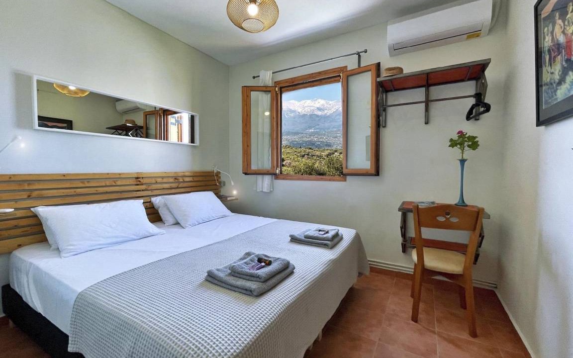 Photo of Bedroom in Drapanos
