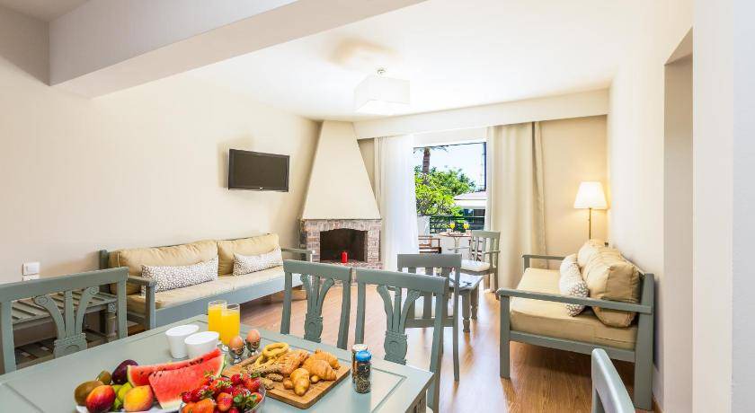 Photo of Livingroom in Platanes