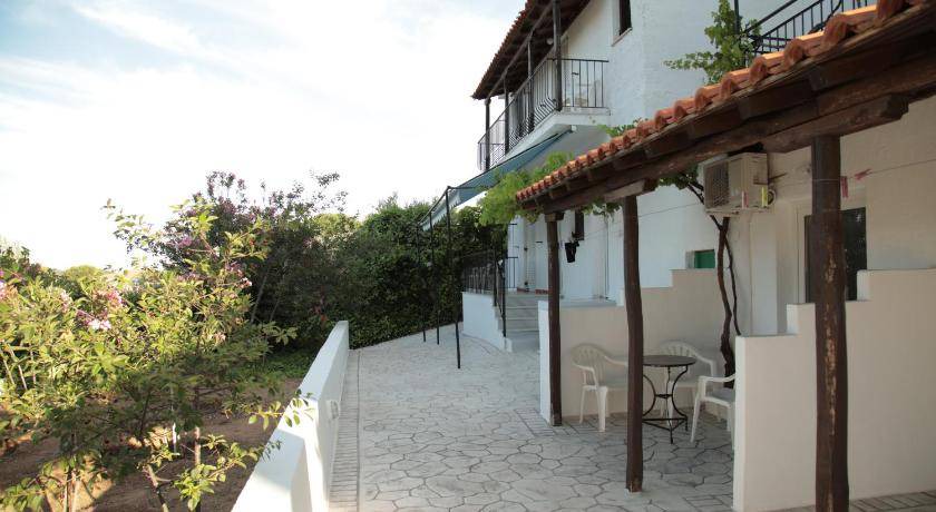 Photo of Patio Balcony in Troulos