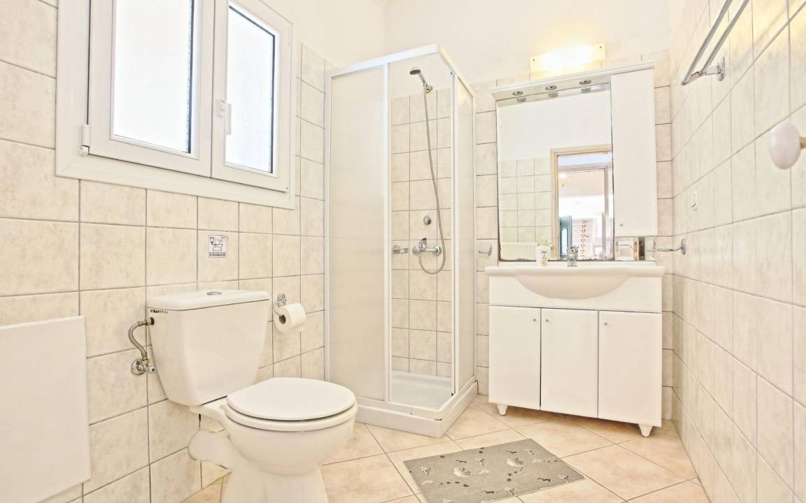 Photo of Bathroom in Apraos