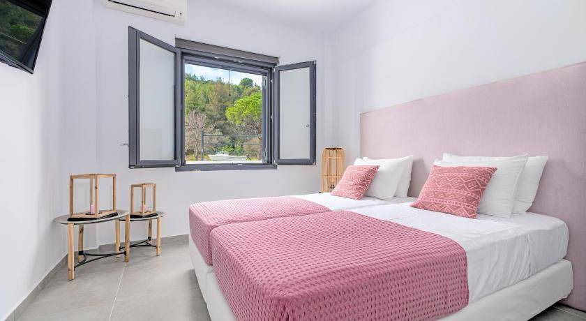 Photo of Bedroom in Troulos