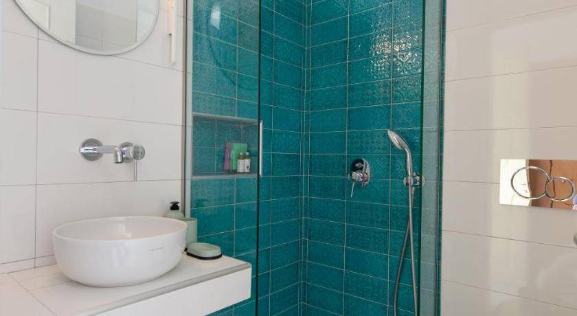 Photo of Bathroom in Kamares