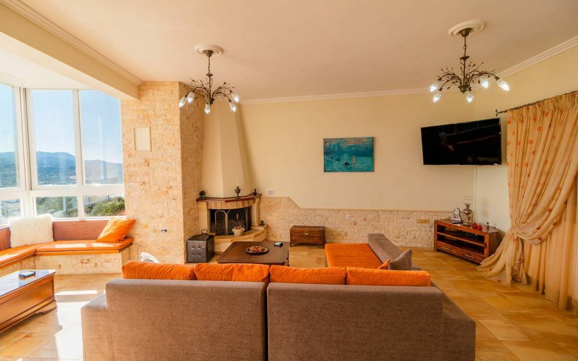 Photo of Livingroom in Esperion