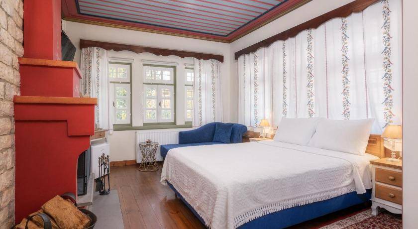 Photo of Bedroom in Ano Pedina