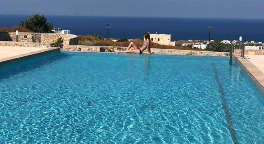 Photo of Others in Fira