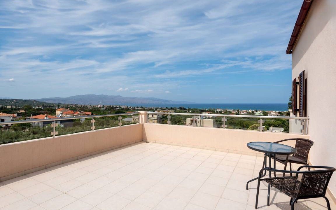 Photo of Patio Balcony in Pyrgos Psilonerou