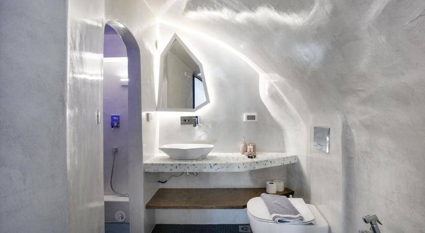 Photo of Bathroom in Monolithos