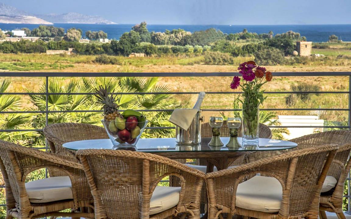 Photo of Patio Balcony in Tingaki