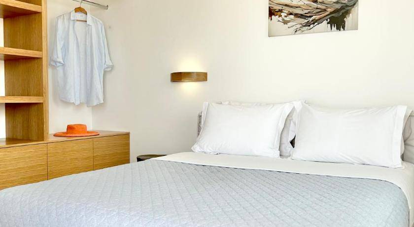 Photo of Bedroom in Adamas