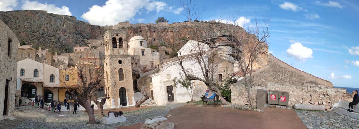 Photo of Buildings in Velies
