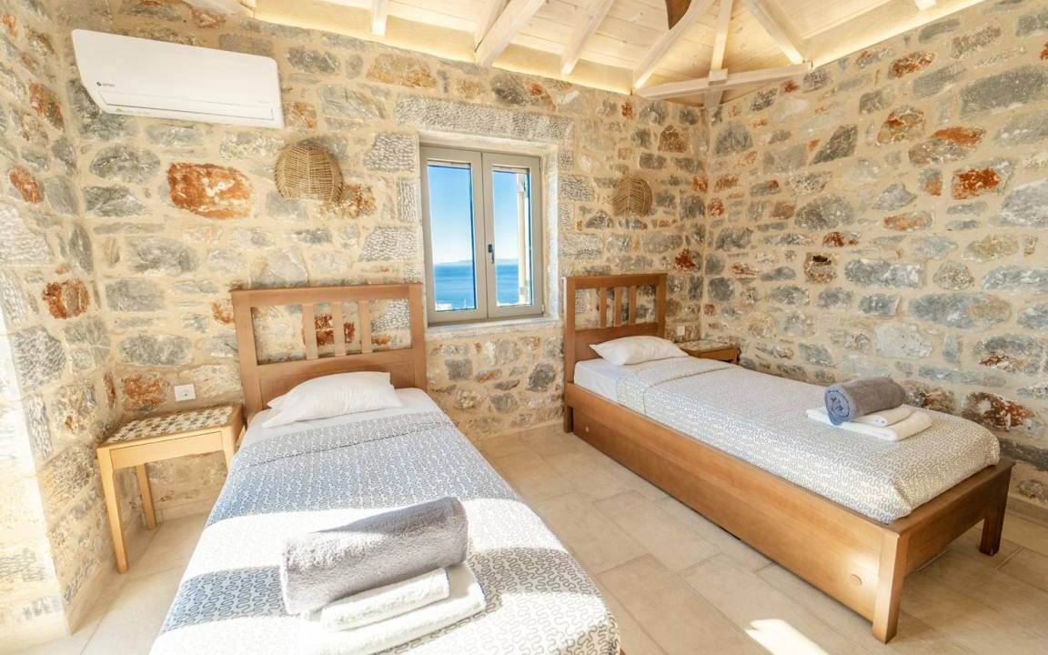 Photo of Bedroom in Lefktron