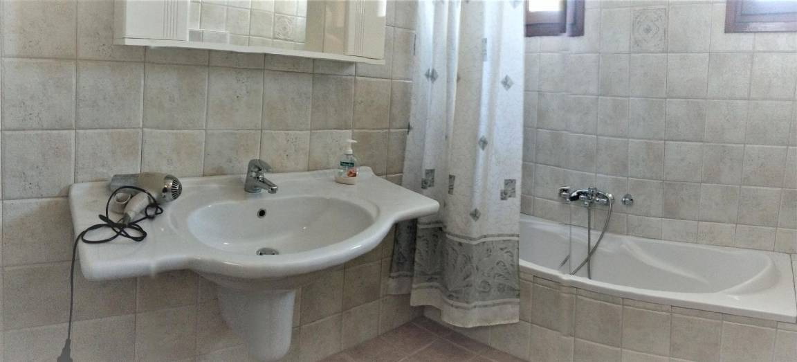 Photo of Bathroom in Monopari