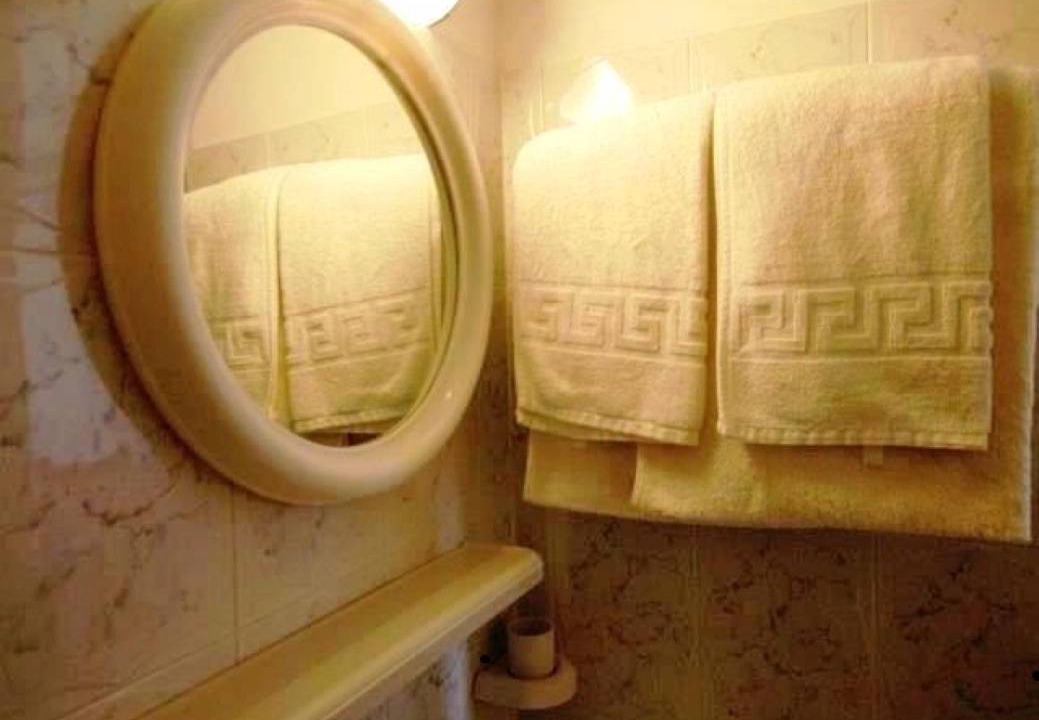 Photo of Bathroom in Lefkos