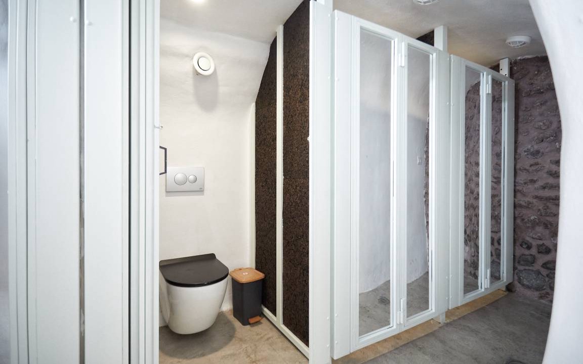 Photo of Bathroom in Oia