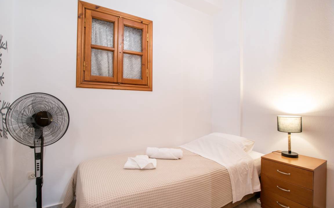 Photo of Bedroom in Aperathos