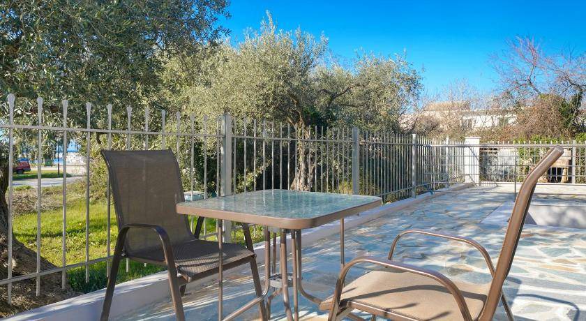 Photo of Patio Balcony in Skala Rachoniou