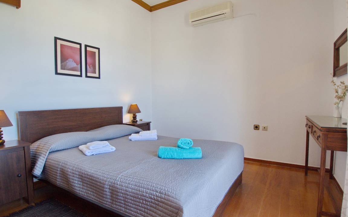 Photo of Bedroom in Kato Stalos
