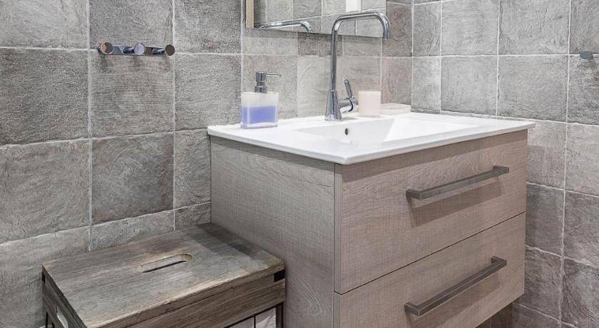 Photo of Bathroom in Gennadi