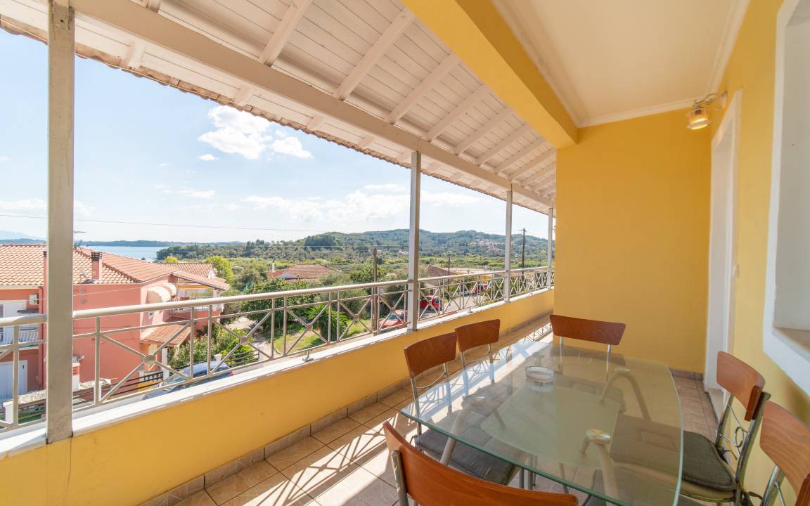 Photo of Patio Balcony in Petriti