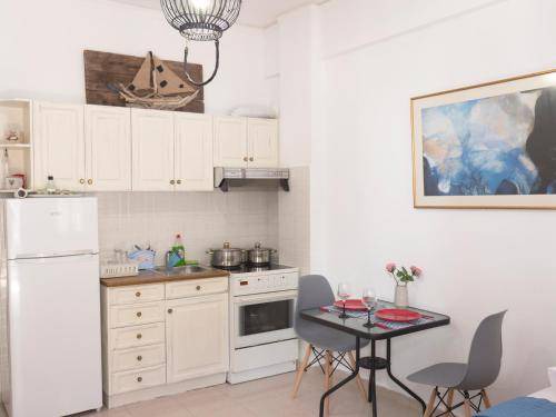 Photo of Kitchen in Makry Gialos
