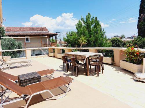 Photo of Patio Balcony in Ipsos