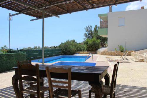 Photo of Patio Balcony in Triopetra