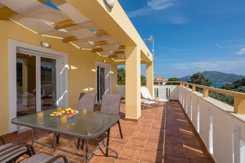 Photo of Patio Balcony in Bokhali