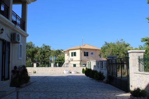 Photo of Buildings in Lazarata