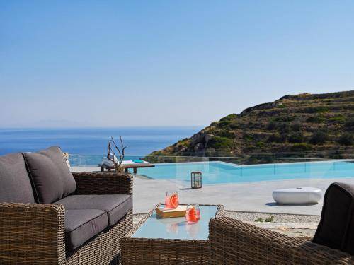 Photo of Others in Chora Folegandros