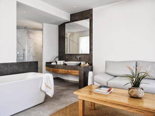 Photo of Livingroom in Chora Folegandros
