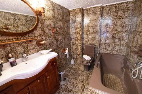 Photo of Bathroom in Gerakini