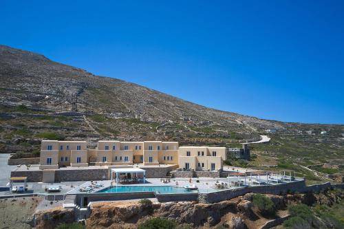 Photo of Others in Chora Folegandros