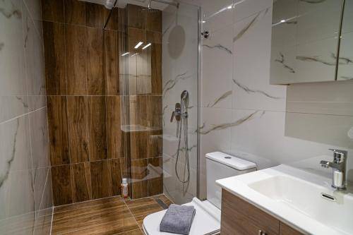 Photo of Bathroom in Vardaris