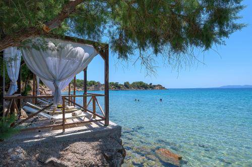 Photo of Others in Pefkos