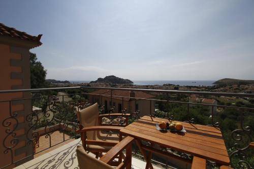 Photo of Patio Balcony in Myrina