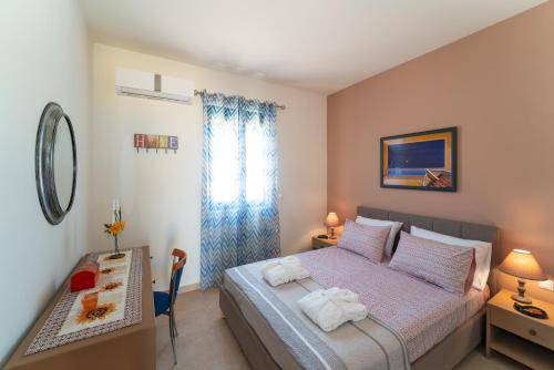 Photo of Bedroom in Lahania