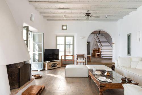 Photo of Livingroom in Tourlos