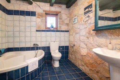 Photo of Bathroom in Ano Vasilikos