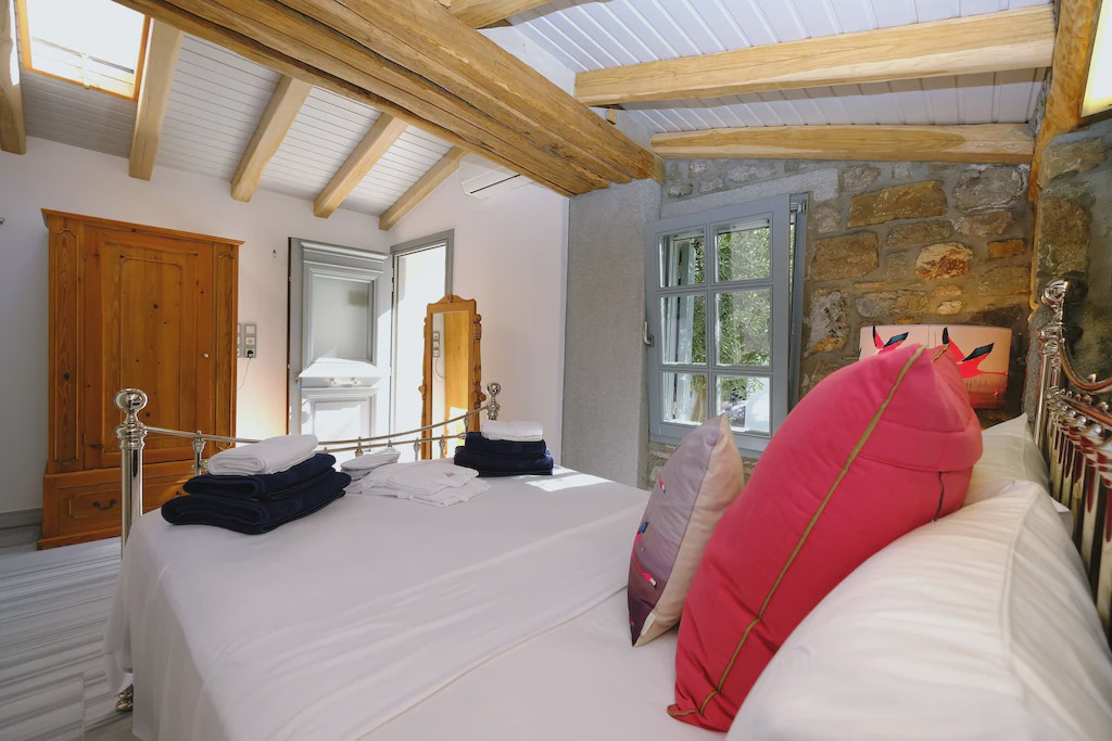 Photo of Bedroom in Myrina