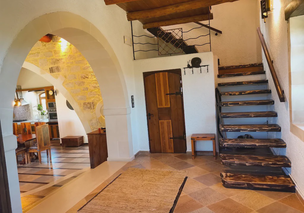 Photo of Livingroom in Armenoi