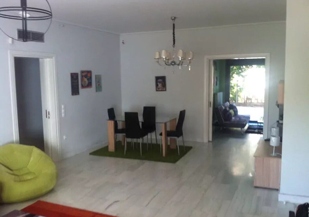Photo of Livingroom in Elliniko