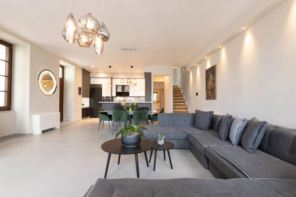Photo of Livingroom in Gythio