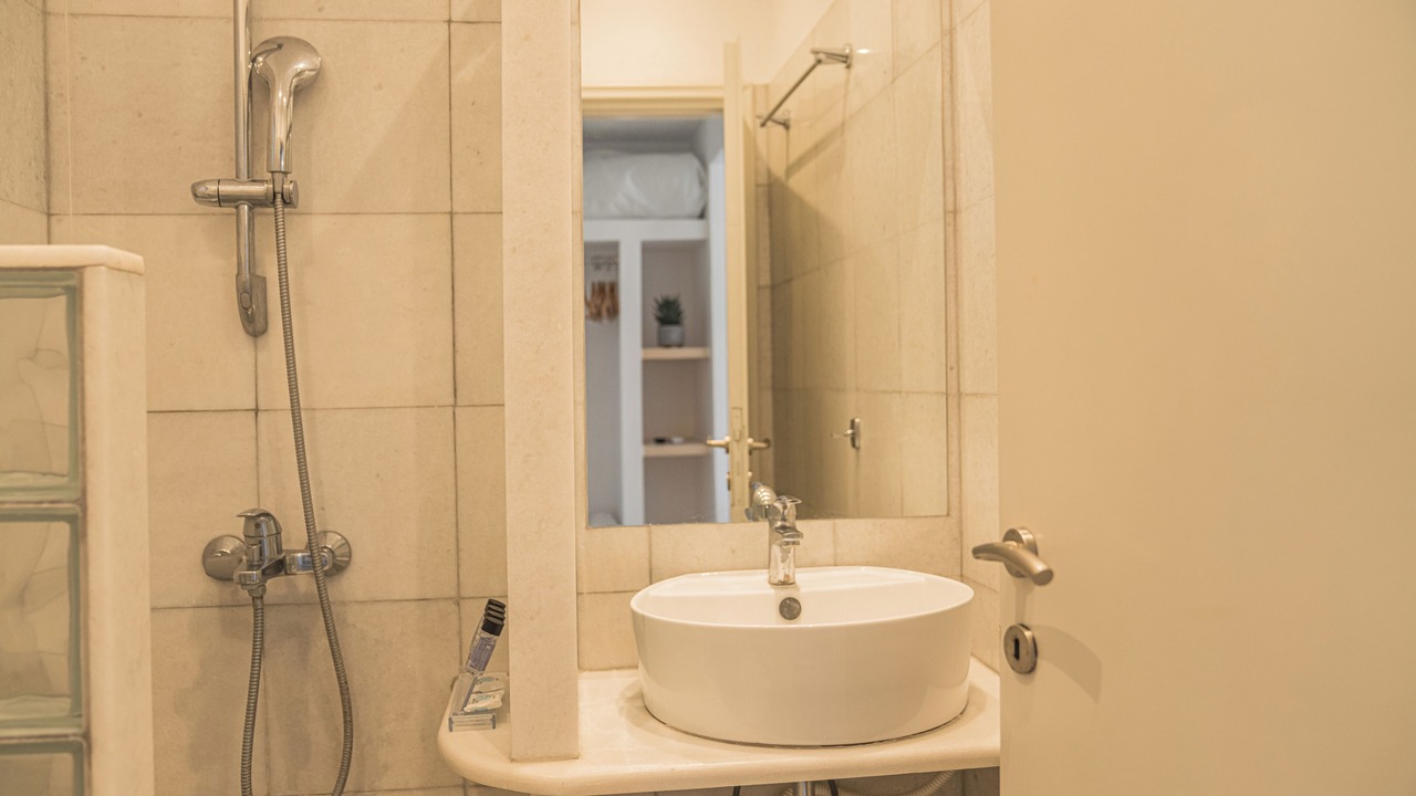 Photo of Bathroom in Ampelas