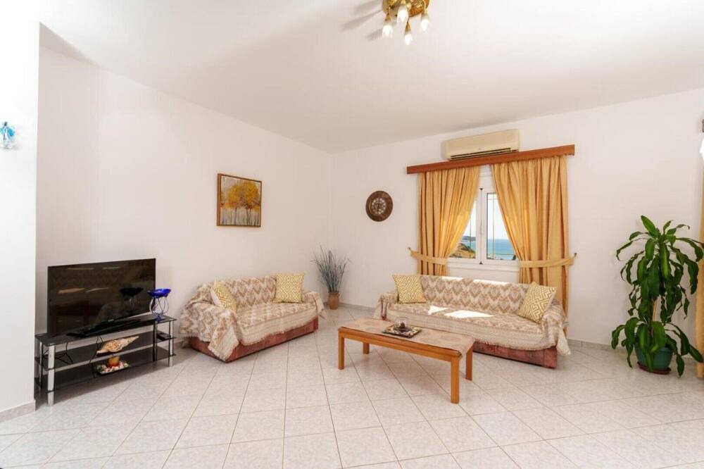 Photo of Livingroom in Kastri