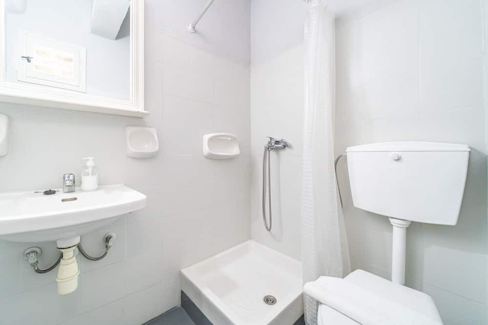 Photo of Bathroom in Gardenos