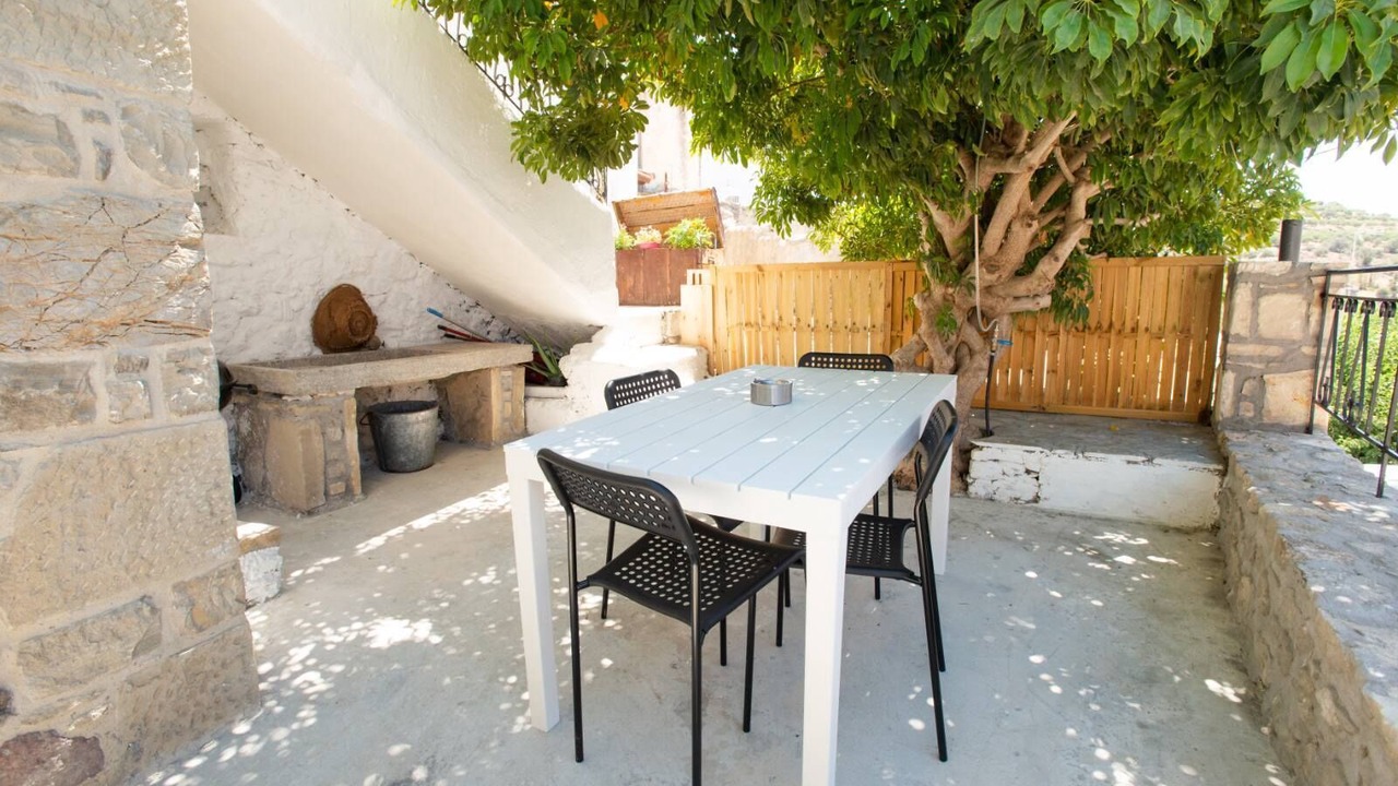 Photo of Outdoor in Kouses