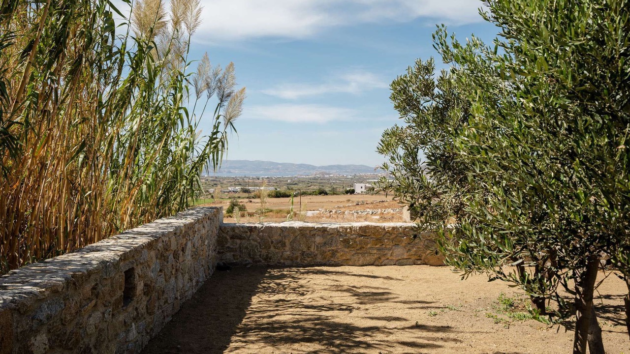 Photo of Outdoor in Glinado