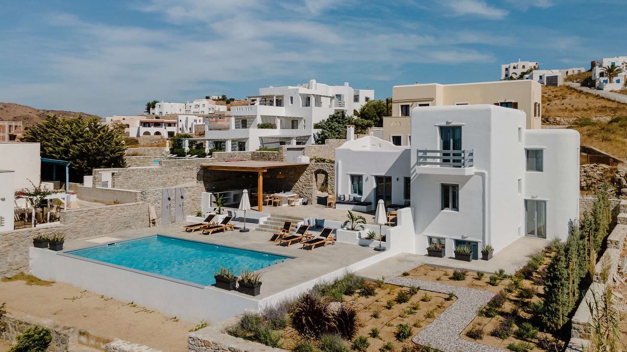 Photo of Outdoor in Glinado