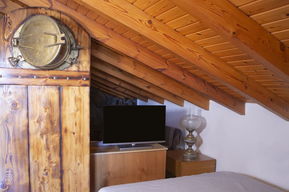 Photo of Bedroom in Agios Kirykos