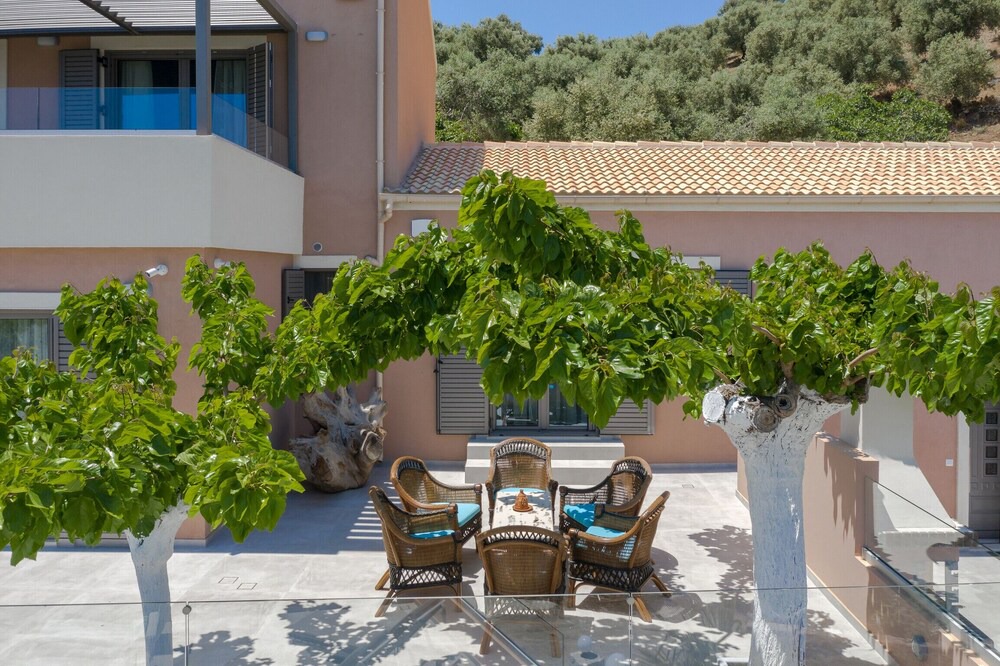 Photo of Outdoor in Bapiolos
